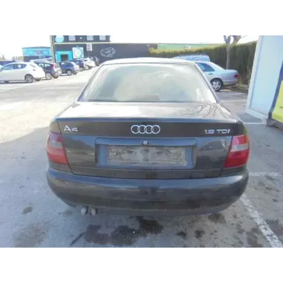 AUDI A4 BERLINA (B5) '1997 1.9 TDI GRIS OSCURO