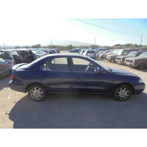 HYUNDAI LANTRA BERLINA (RD) '2000 1.6 GLS AZUL