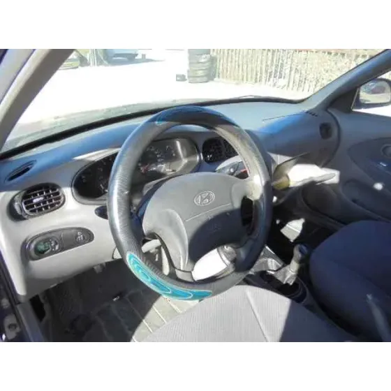 HYUNDAI LANTRA BERLINA (RD) '2000 1.6 GLS AZUL