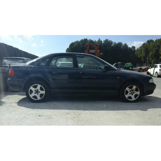 AUDI A4 BERLINA (B5) '1997 1.8 T AZUL
