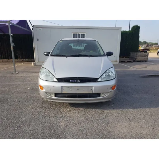 FORD FOCUS BERLINA (CAK) '1999 GHIA GRIS