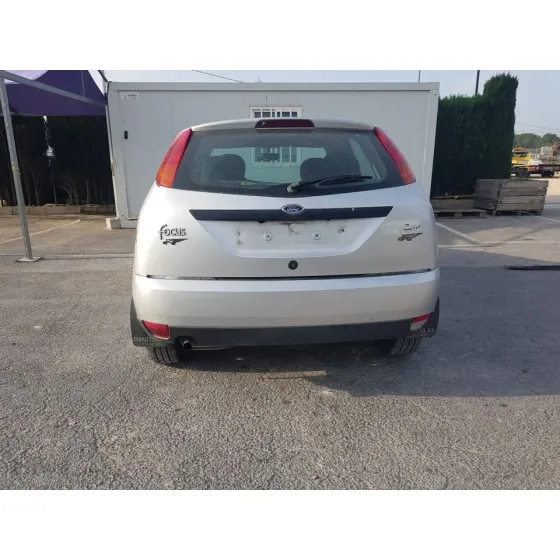 FORD FOCUS BERLINA (CAK) '1999 GHIA GRIS