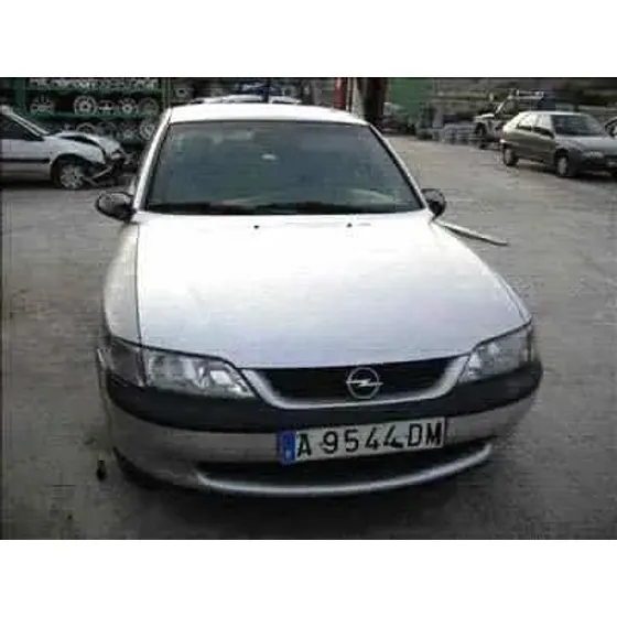 OPEL VECTRA B BERLINA '1995 1.6 GRIS