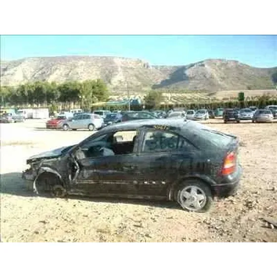 OPEL ASTRA G BERLINA '1998 1.7 TURBODIESEL CAT (X 17 DTL / 2H8) NEGRO
