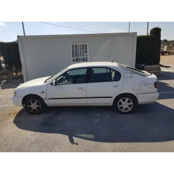 NISSAN PRIMERA BERLINA (P11) '1997 SLX BLANCO
