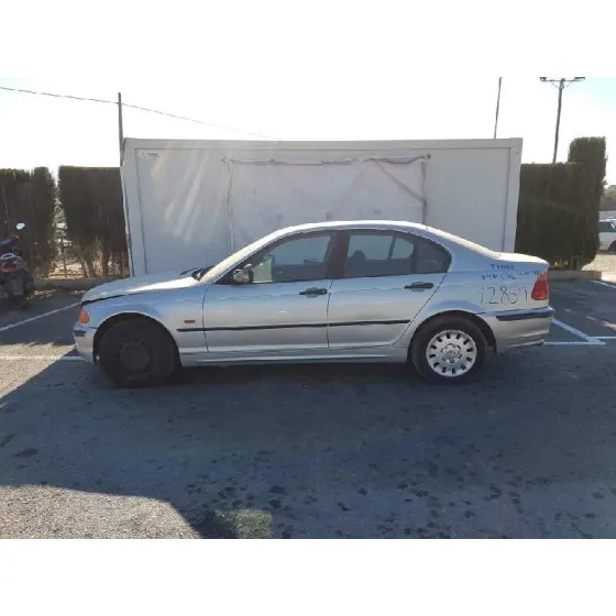 BMW SERIE 3 BERLINA (E46) '1999 318I GRIS