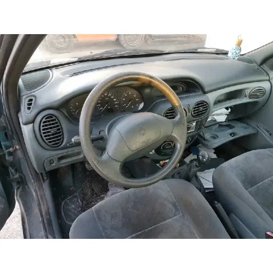 RENAULT MEGANE I CLASSIC (LA0) '1999 1.6E ALIZE VERDE