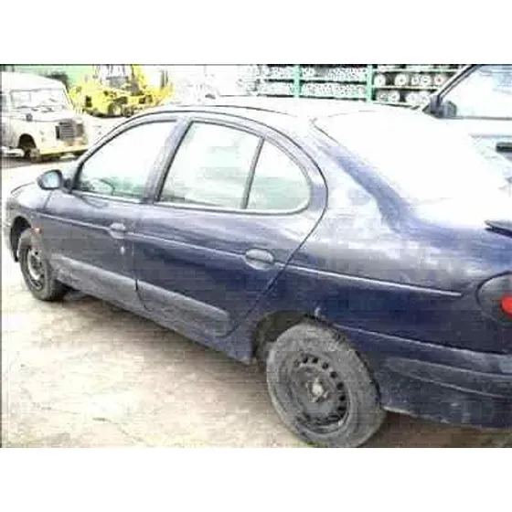 RENAULT MEGANE I CLASSIC (LA0) '1996 1.9 TURBODIESEL AZUL