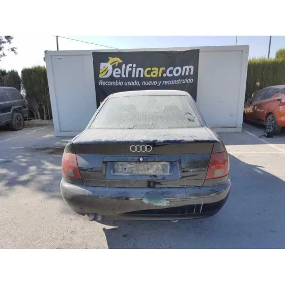 AUDI A4 BERLINA (B5) '1997 1.9 TDI NEGRO