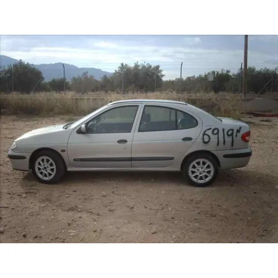 RENAULT MEGANE I CLASSIC (LA0) '1996 1.9 D RN PLATA