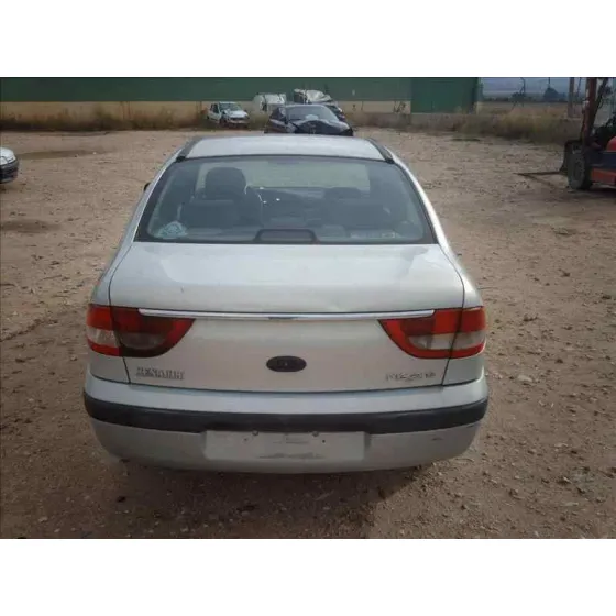 RENAULT MEGANE I CLASSIC (LA0) '1996 1.9 D RN PLATA