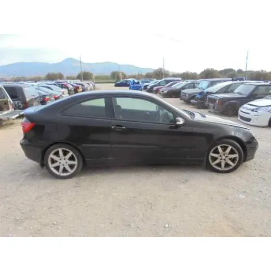 MERCEDES CLASE C (W203) SPORTCOUPE '2003 C 220 CDI (203.706) NEGRO