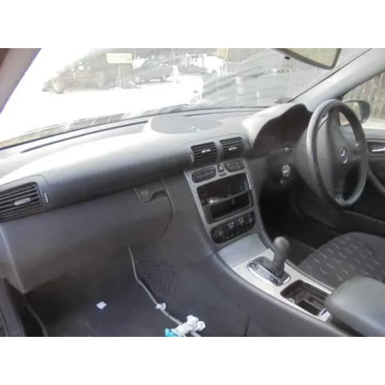 MERCEDES CLASE C (W203) SPORTCOUPE '2003 C 220 CDI (203.706) NEGRO