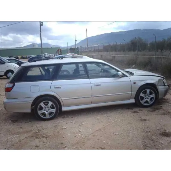 SUBARU LEGACY BERL./FAMILIAR B12 (BE/BH) '2001 2.5 GX EDITION BERLINA GRIS