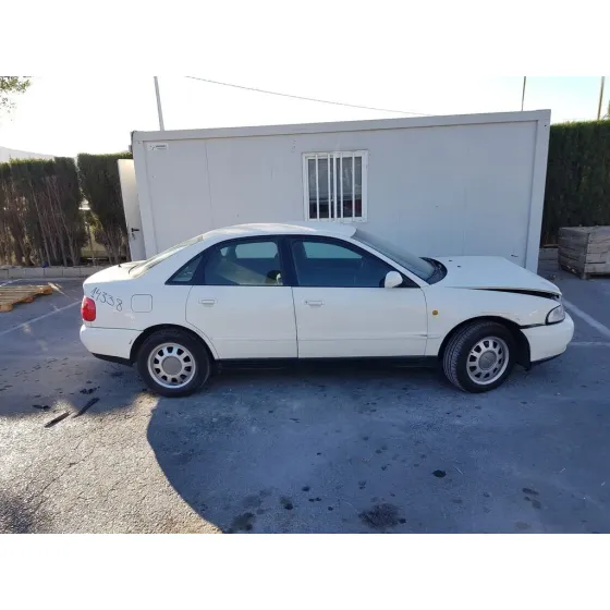 AUDI A4 BERLINA (B5) '1997 1.8 T BLANCO