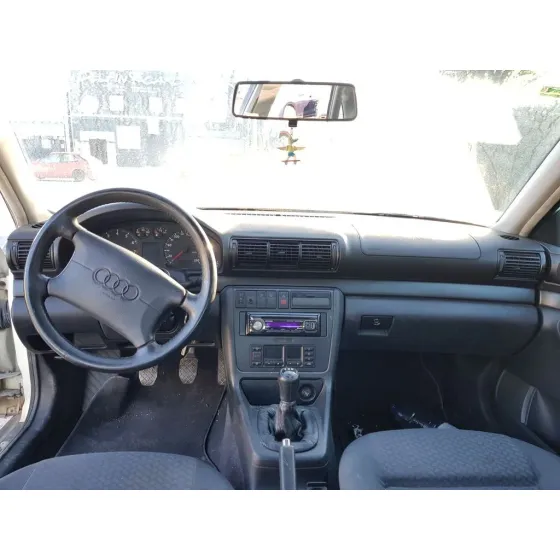 AUDI A4 BERLINA (B5) '1997 1.8 T BLANCO