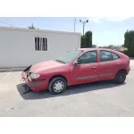 RENAULT MEGANE I BERLINA HATCHBACK (BA0) '1996 1.6E RN ROJO