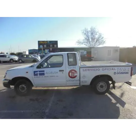 NISSAN PICK-UP (D22) '2000 CABINA SIMPLE DIESEL BLANCO