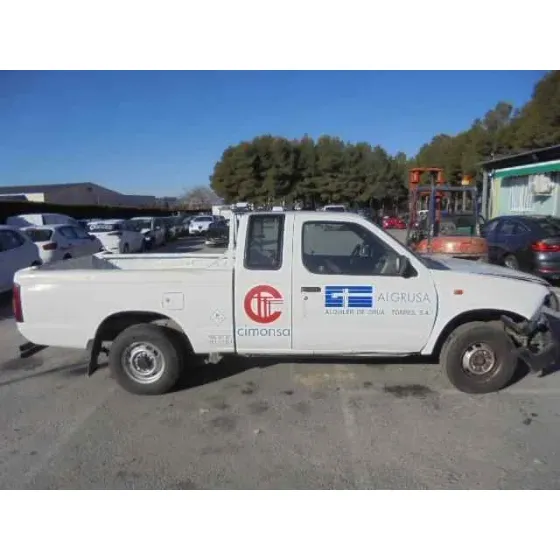 NISSAN PICK-UP (D22) '2000 CABINA SIMPLE DIESEL BLANCO