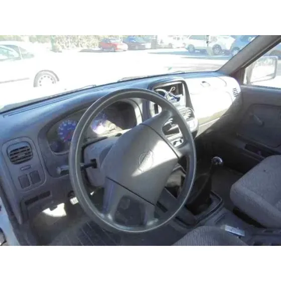 NISSAN PICK-UP (D22) '2000 CABINA SIMPLE DIESEL BLANCO