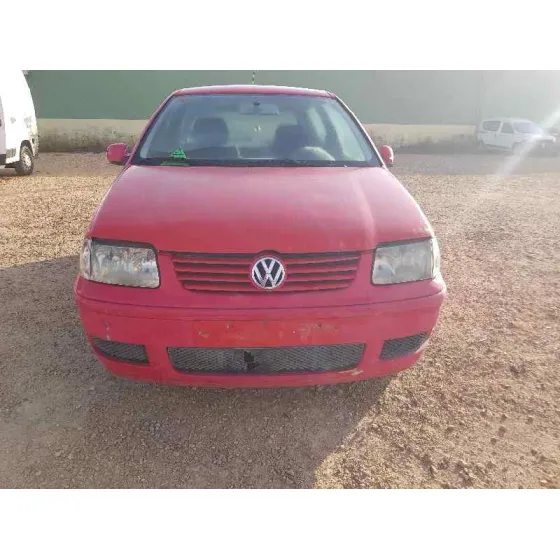 VOLKSWAGEN POLO BERLINA (6N2) '2000 TRENDLINE ROJO