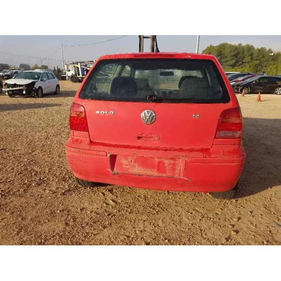 VOLKSWAGEN POLO BERLINA (6N2) '2000 TRENDLINE ROJO