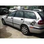 VOLVO V40 FAMILIAR '1996 1.8 CAT (1783 CM3. MULTIPOINT) GRIS
