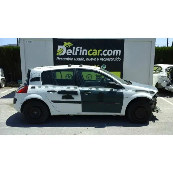 RENAULT MEGANE II BERLINA 5P '1111 DYNAMIQUE BLANCO-VERDE