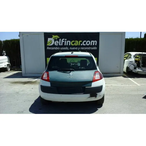 RENAULT MEGANE II BERLINA 5P '1111 DYNAMIQUE BLANCO-VERDE
