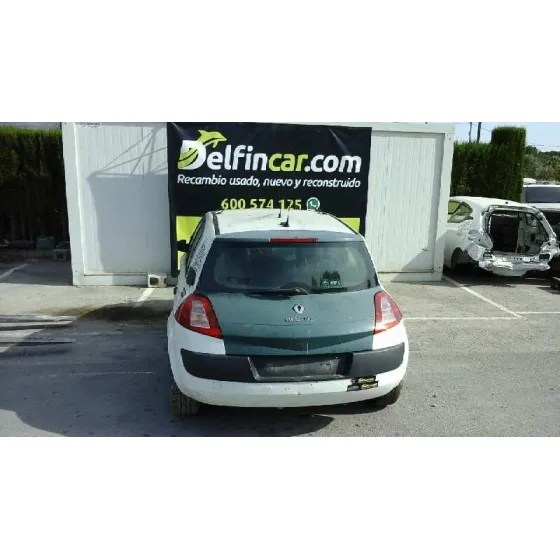 RENAULT MEGANE II BERLINA 5P '2004 DYNAMIQUE BLANCO-VERDE