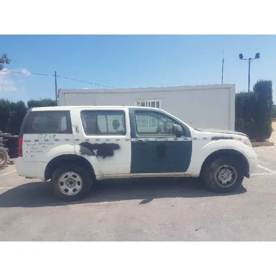 NISSAN PATHFINDER (R51) '1111 2.5 DCI XE VERDE-BLANCO