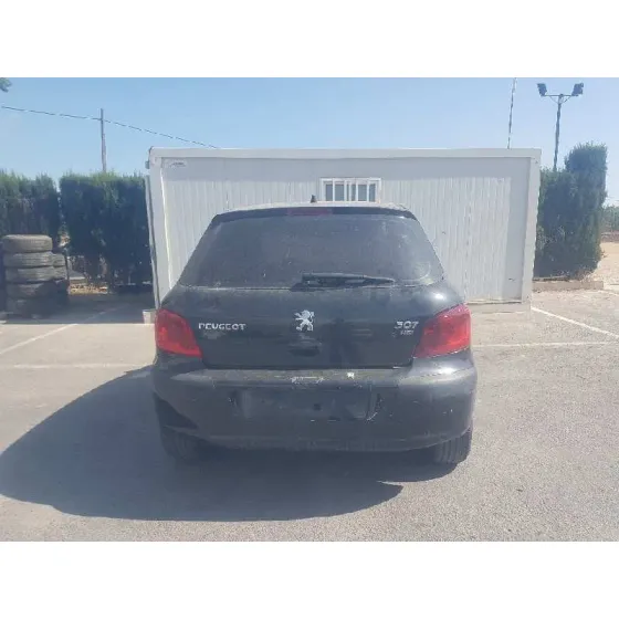 PEUGEOT 307 BERLINA (S2) '2007 XT NEGRO