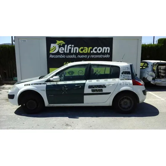 RENAULT MEGANE II BERLINA 5P '1111 DYNAMIQUE BLANCO-VERDE