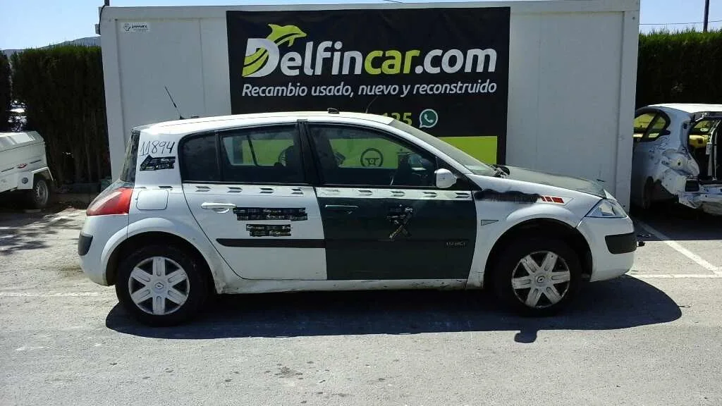 RENAULT MEGANE II BERLINA 5P '1111 DYNAMIQUE BLANCO-VERDE