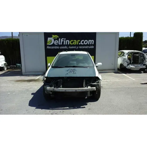 RENAULT MEGANE II BERLINA 5P '1111 DYNAMIQUE BLANCO-VERDE