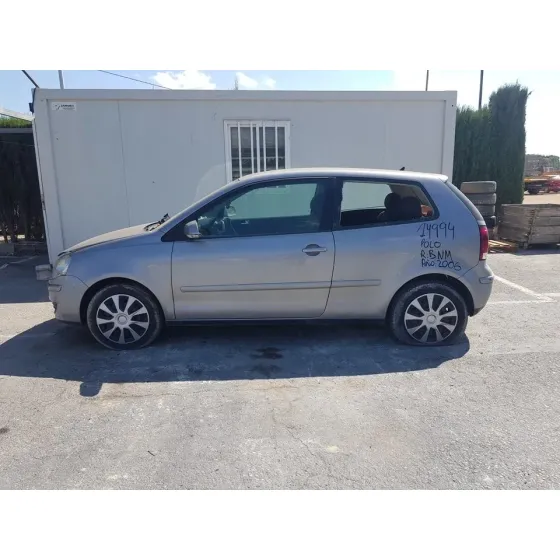 VOLKSWAGEN POLO (9N3) '2006 ADVANCE GRIS