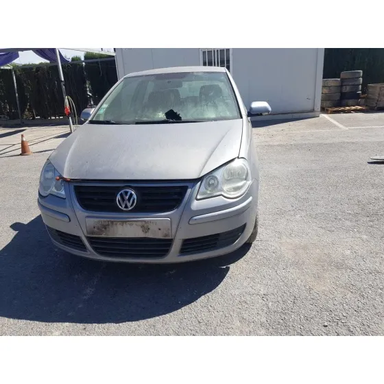 VOLKSWAGEN POLO (9N3) '2006 ADVANCE GRIS