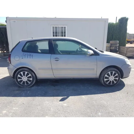 VOLKSWAGEN POLO (9N3) '2006 ADVANCE GRIS