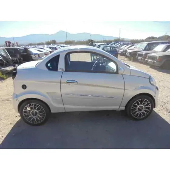 MICROCAR F8R '2013 COUPE BLANCO