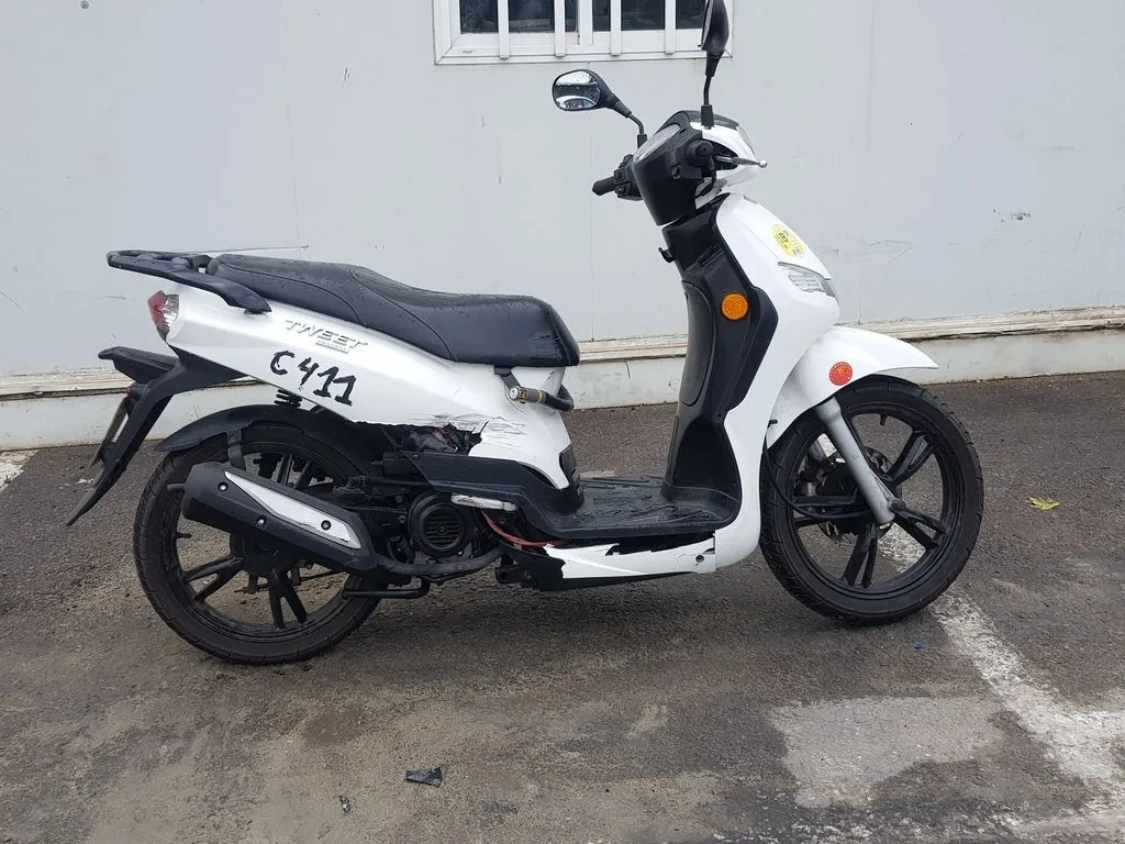 PEUGEOT TWEET II 50 '2016 * BLANCO