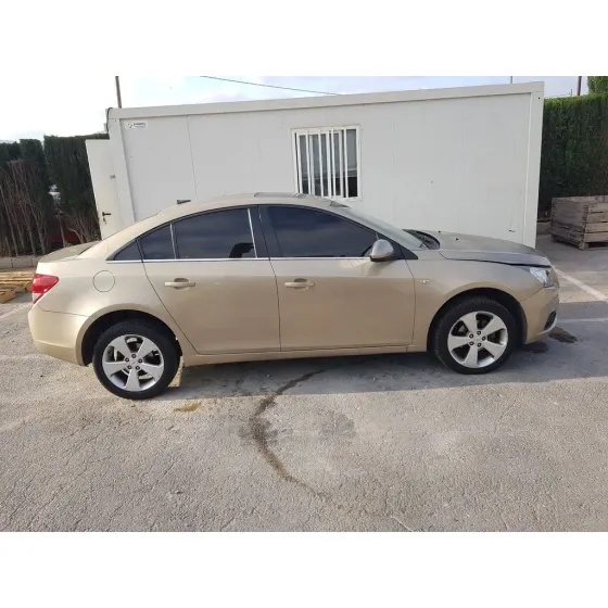CHEVROLET CRUZE '2011 LT DORADO