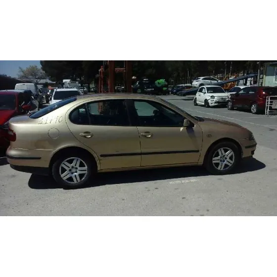 SEAT TOLEDO (1M2) '1999 STELLA DORADO