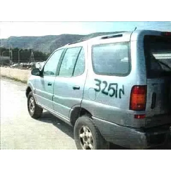 TATA SAFARI '1999 GRIS