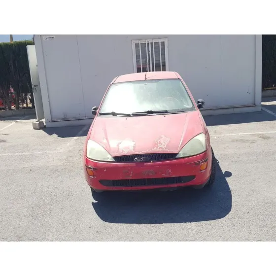FORD FOCUS BERLINA (CAK) '1999 AMBIENTE ROJO