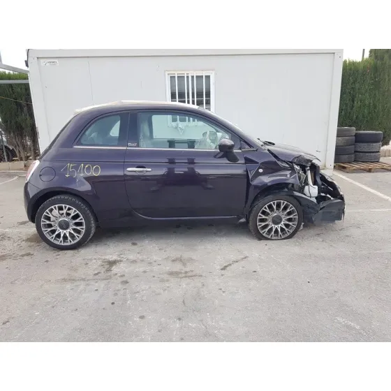 FIAT NUOVA 500 (150) '2013 LOUNGE PURPURA