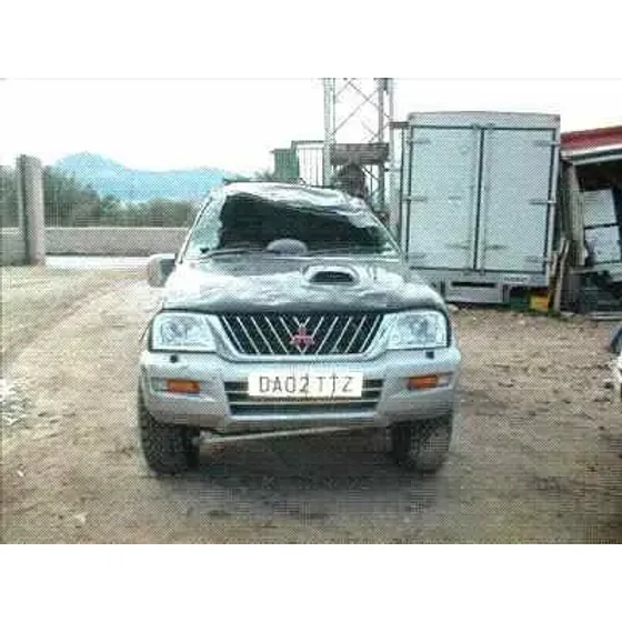 MITSUBISHI L 200 (K6/7) '1996 2500 TD GLX (4-PTAS.) NEGRO
