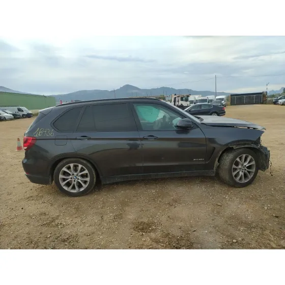 BMW X5 (F15) '2014 XDRIVE 40D GRIS OSCURO