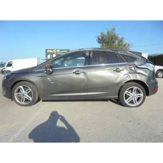 FORD FOCUS LIM. (CB8) '2015 EDITION GRIS OSCURO