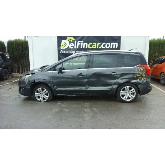 PEUGEOT 5008 '2016 ACTIVE NEGRO