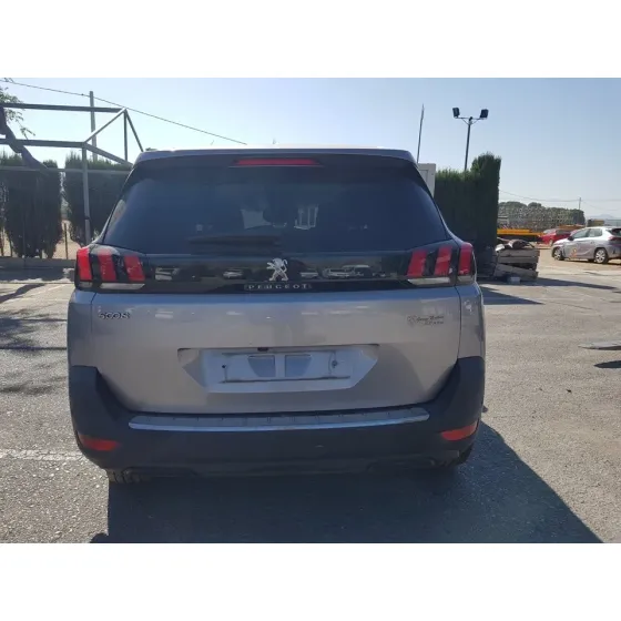 PEUGEOT 5008 '2018 ACTIVE GRIS